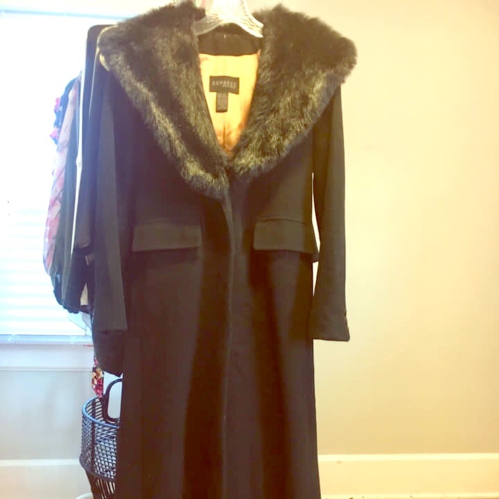 Women’s Express Coat